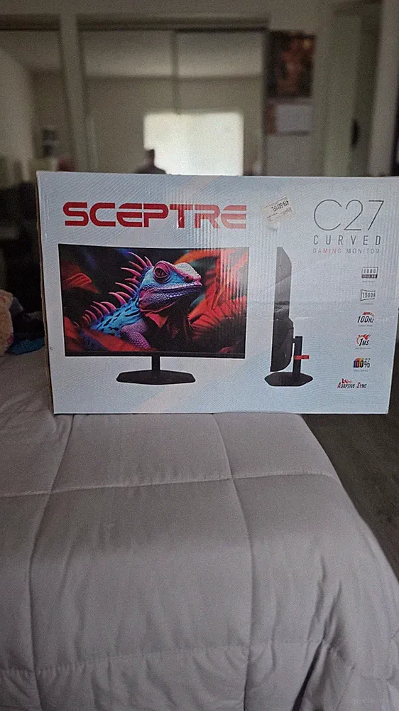 New Curved 27-inch Gaming Monitor 1500R 100Hz HDMI X2 DisplayPort 1ms 100% sR...