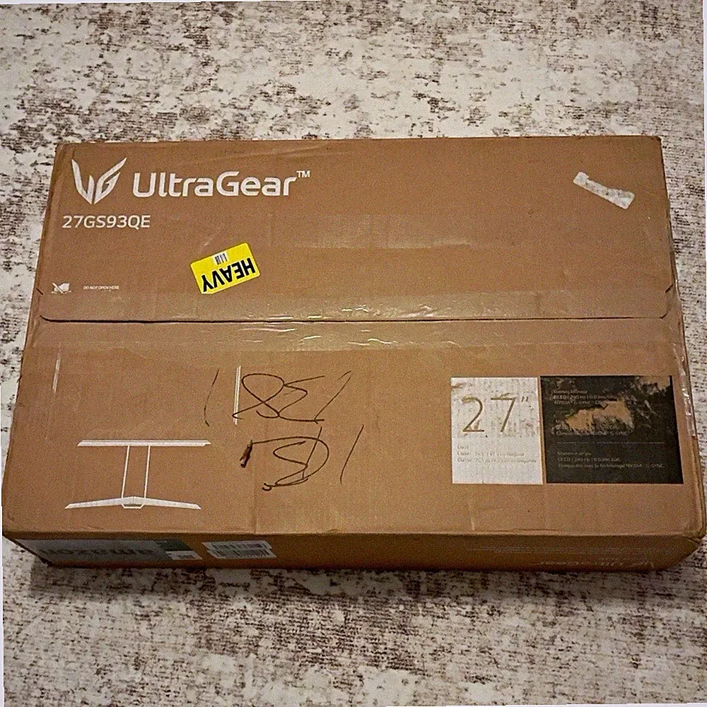 NEW LG UltraGear 27GS93QE-B 27” OLED QHD 240Hz 0.03ms G-SYNC Gaming Monitor