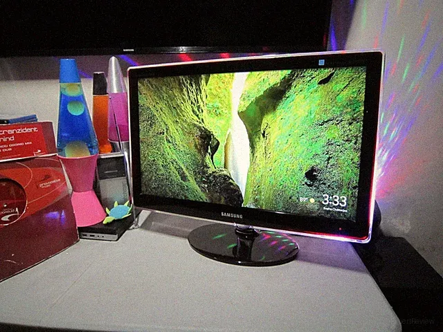Nice Samsung Syncmaster P2370HD 23” 1080P HDMI LCD HDTV TV & Monitor FREESHIP