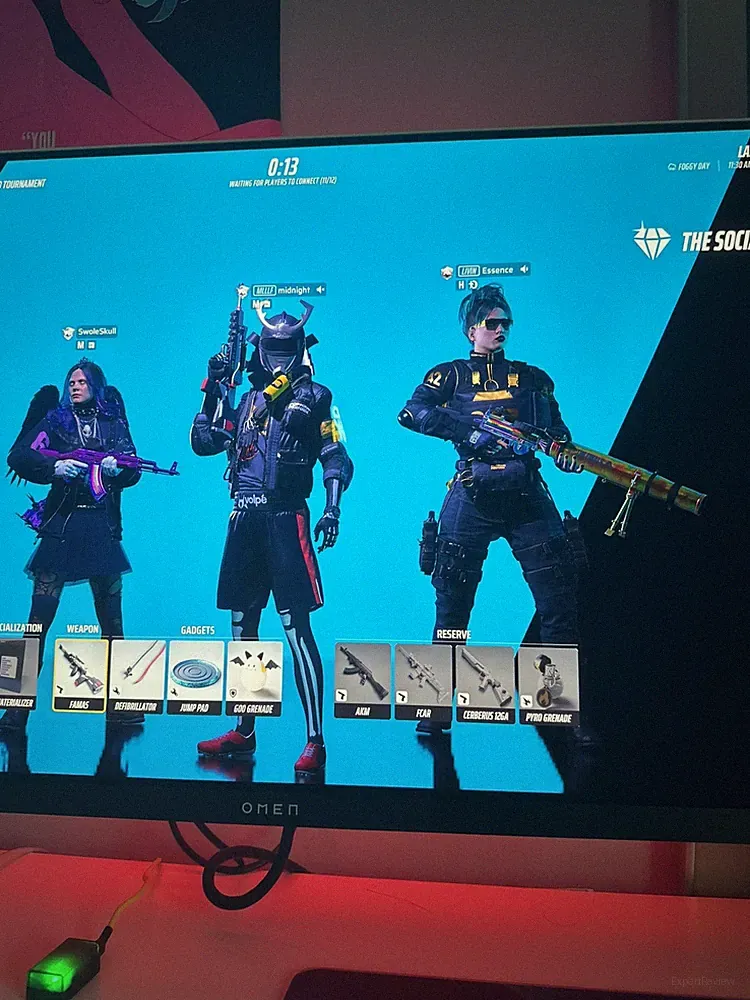 OMEN Transcend 32 Inch UHD 240Hz QD-OLED Gaming Monitor