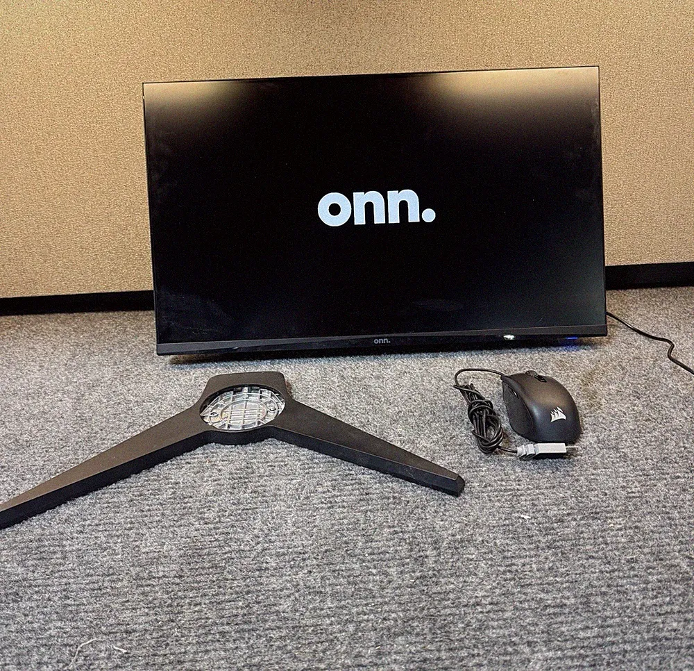ONN. 100027813 24" FHD 1080p 165hz 1ms FreeSync Gaming Monitor + Corsair Mouse