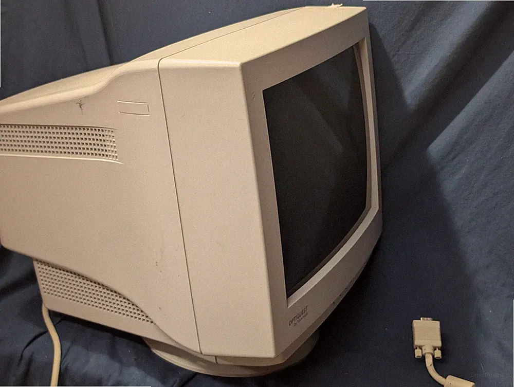 Optiquest V773 - 1M, 17" CRT Monitor, ViewSonic, 1997 Retro Monitor, Gaming