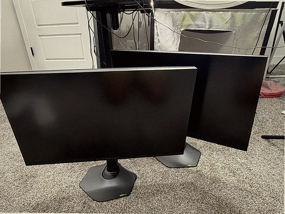 Pair Alienware 27" 180Hz QHD IPS Gaming Monitor AW2724DM, AMD Prem Pro Black
