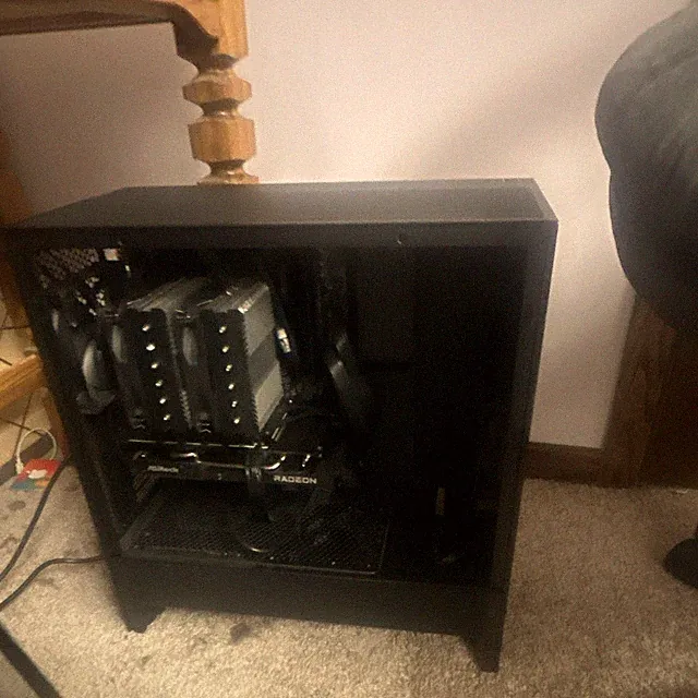 PC and Monitor has 400 hours total use very powerful 5 tb of storage