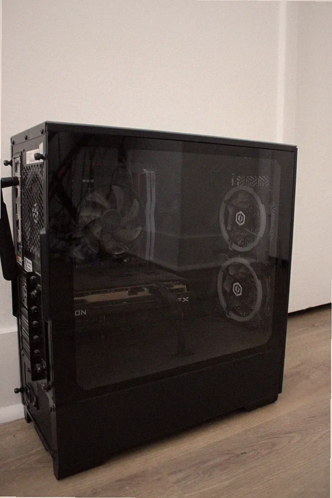 Pc - Gaming pc Mid Tower Prebuilt Black
