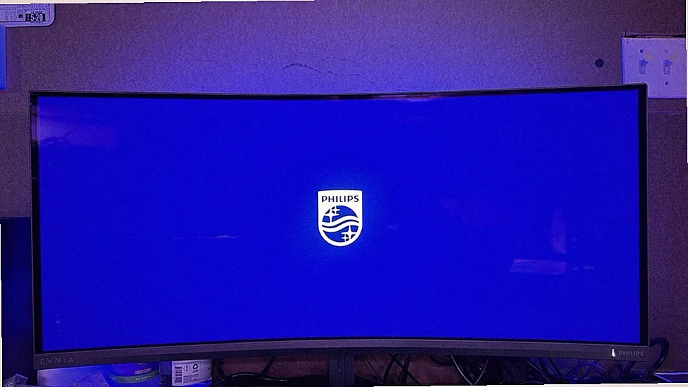 Phillips Evnia Curved Gaming Monitor QD OLED gaming monitor 34M2C6500/27