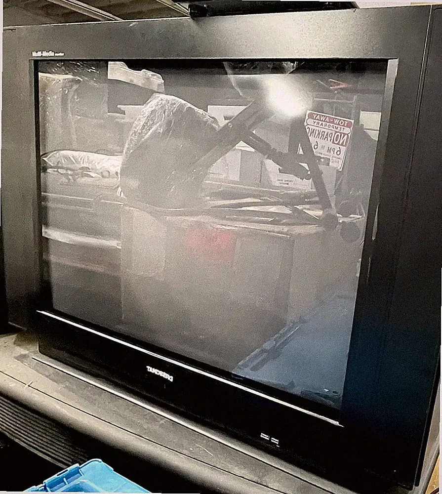 Rare 27” TANDBERG SME27FDL5(TB) NTSC/PAL Video Conference GAMING XGA CRT Monitor