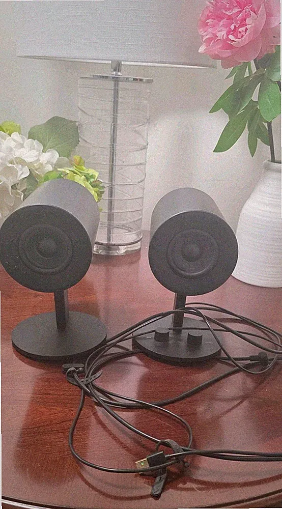 Razer Nommo Chroma Gaming Speakers Model RZ05-0246 w Audio Cable Power Tested