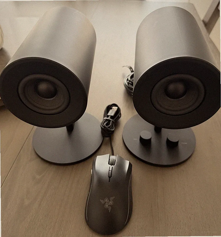 RAZER Speaker RZ05-0246 +RAZER MOUSE USED NO BOX