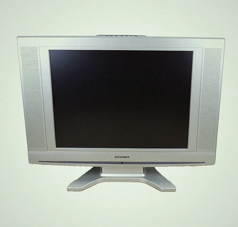 Retro Gaming TV 2006 Era LCD TV 4:3 Square 20" NO REMOTE Sylvania 6620LG C