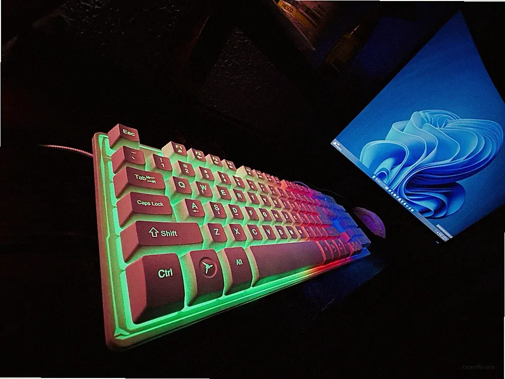 Ryzen 7 5700x gaming pc & Westinghouse 27" Curved Monitor