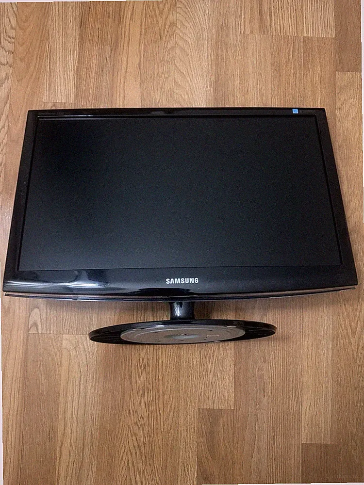 Samsung 2333SW LCD Monitor
