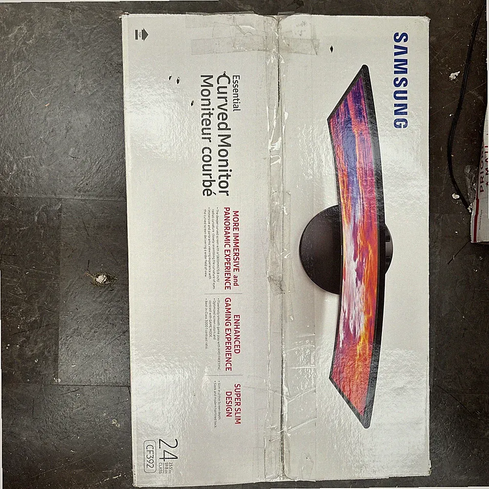 Samsung 24" FHD Curved LED Monitor Eye Saver Flicker Free Game Mode (CF392)™