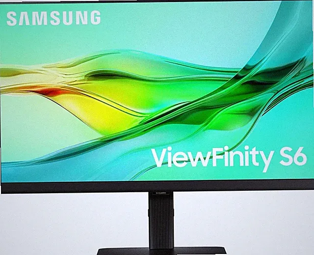 SAMSUNG 24" ViewFinity S6 (S60UD) Series QHD Computer Monitor LS24D606UANXZA