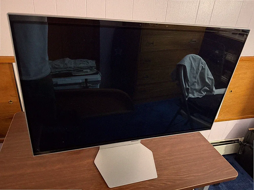 Samsung 27-inch Odyssey 3D G90XF, 4K, 165Hz, Gaming Monitor, LS27FG900XNXZA