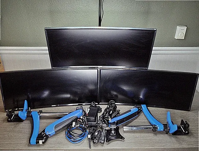 Samsung 29" Triple Curved Computer Monitor Setup w/ Mounts Cables Ect. S29E790C