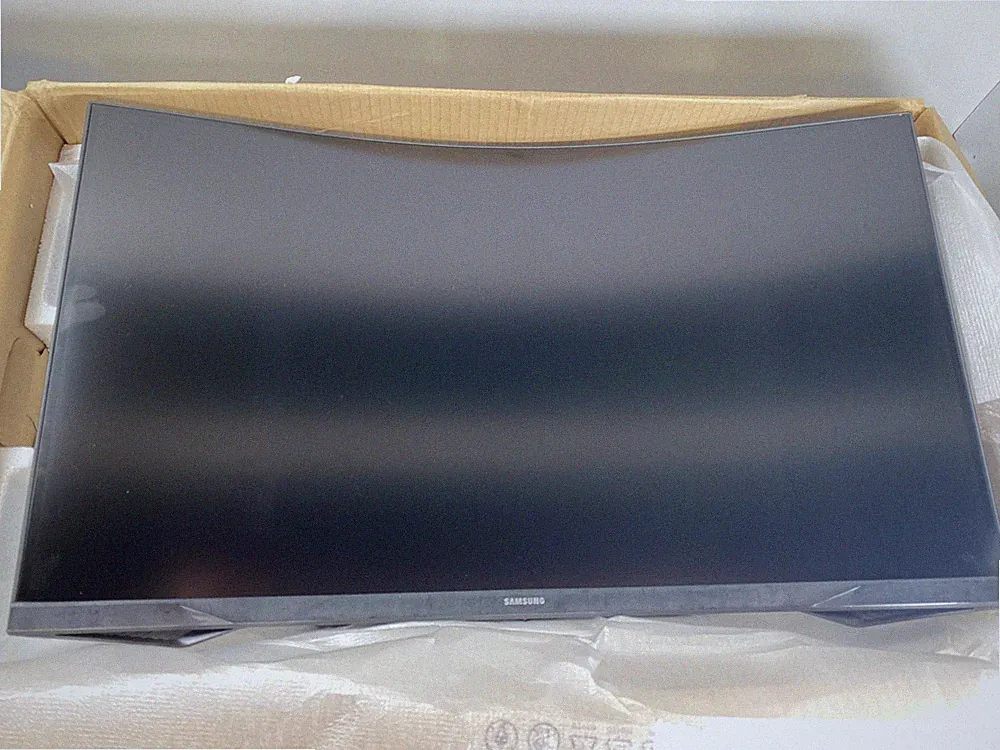 SAMSUNG 32" Odyssey G55C Series 165Hz QHD 1000R Curved Gaming Monitor