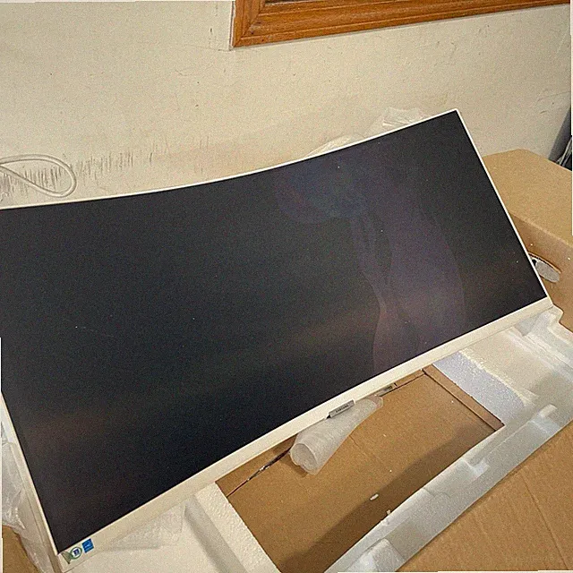 SAMSUNG 34” Curved Monitor Thunderbolt 4 VIEWFINITY S65TC Ultra WQHD S34C650TAN