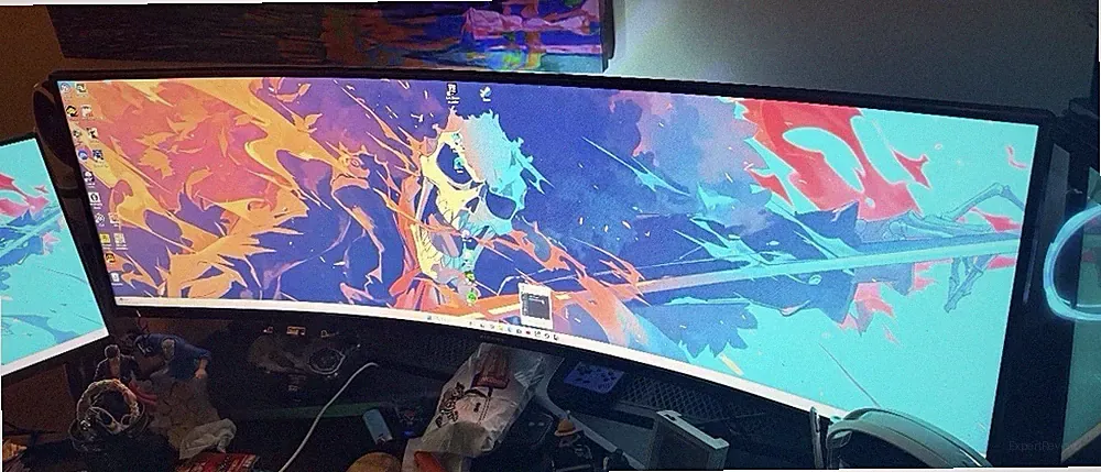 Samsung 49” CHG90 Ultra-Wide QLED Gaming Monitor — slow warm up, no other issues
