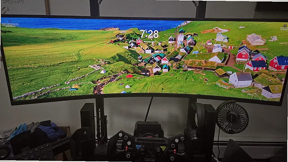 Samsung 49" Odyssey CRG9 2K 1440p Curved Gaming Monitor 120Hz 4ms C49RG92SSN