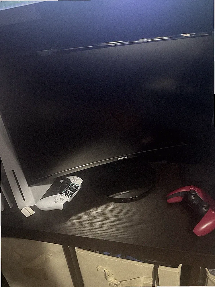 Samsung Curved LED Monitor with HDMI and VGA Ports