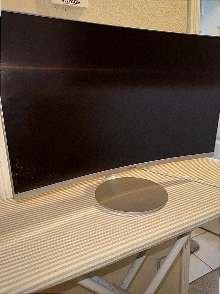 Samsung Curved Ultrawide Monitor White Silver HDMI DisplayPort