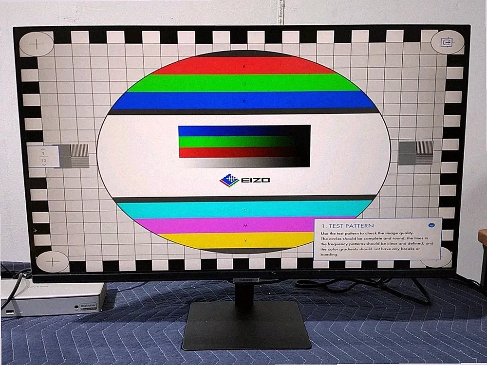 SAMSUNG LS32BM702UNXGO M7 32in 4K UHD Smart Monitor USB-C WiFi HDMIs