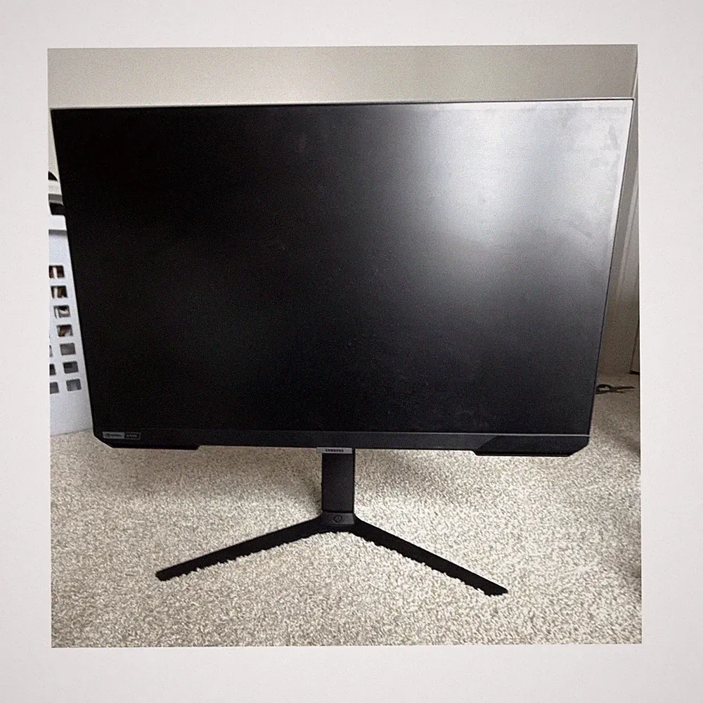 Samsung Odyssey 27in 240Hz 1ms Gaming Monitor: Great Condition