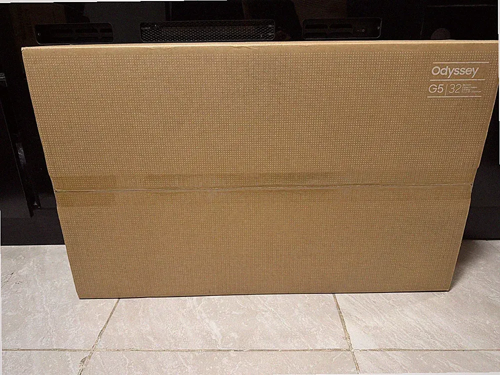 SAMSUNG - Odyssey G55C Series QHD 32-inch Gaming Monitor, 1000R Curved, 1ms