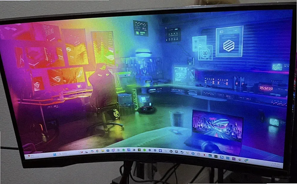Samsung Odyssey G6 27” Curved QHD FreeSync Premium Pro Smart 240Hz 1ms