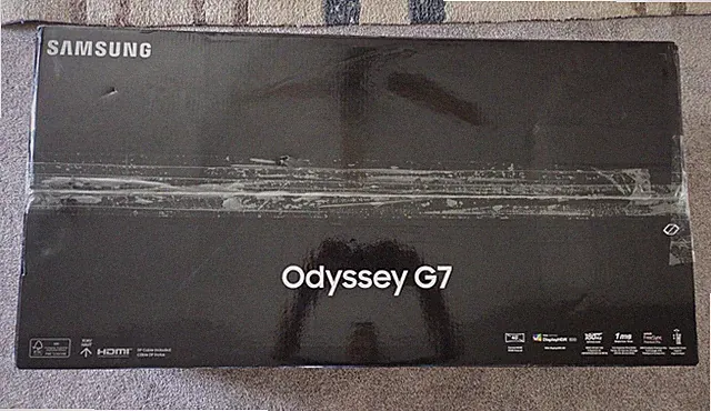Samsung Odyssey G7 40in Curved QLED 5120x2160 180Hz 1ms LS40FG75DENXZA