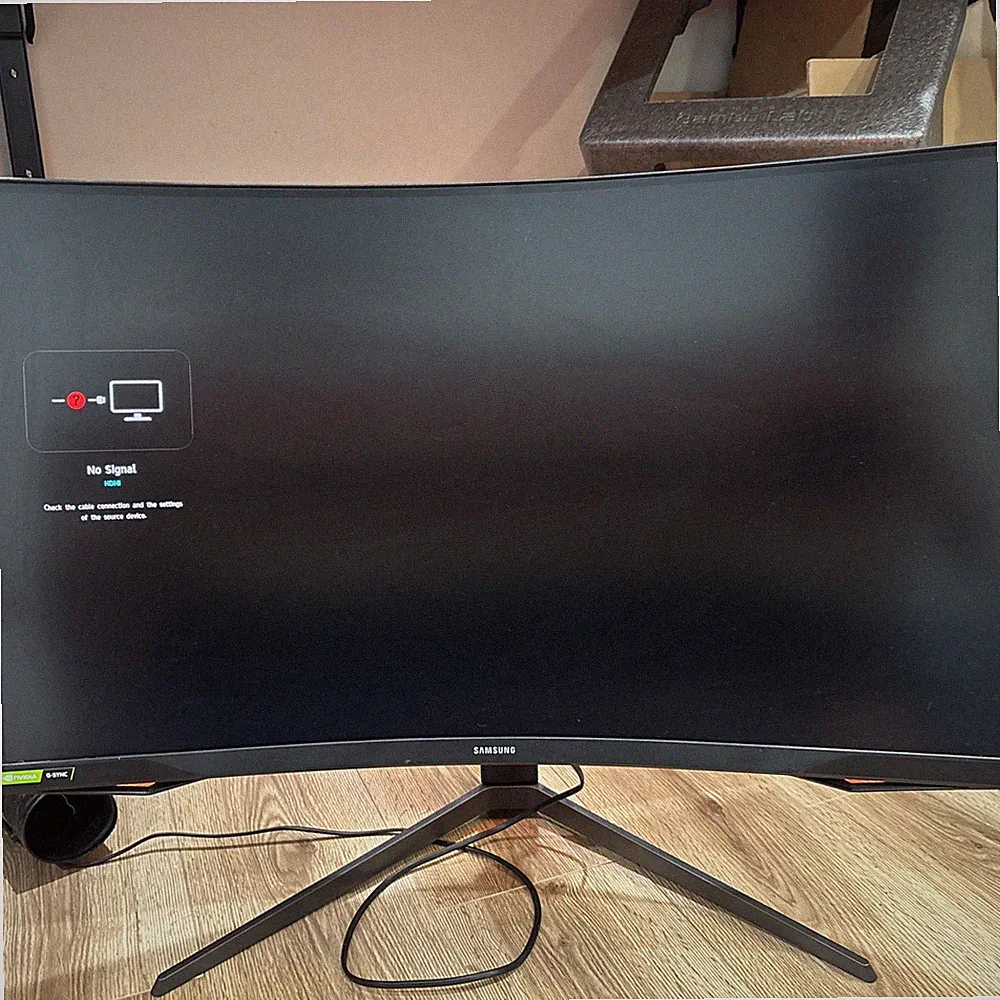 Samsung Odyssey G7 75T 32" QLED Curved Gaming Monitor - Black