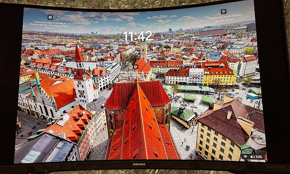 Samsung Odyssey Neo G7 Curved Gaming Monitor - S32BG752NN SCRATCHES (#341)
