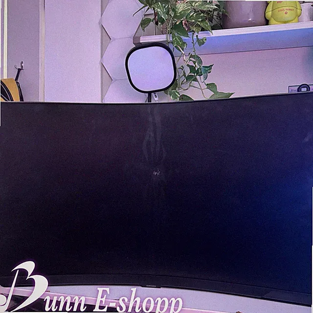 Samsung Odyssey Neo G8 32'' 4K LED Curved Gaming Monitor - For Parts!