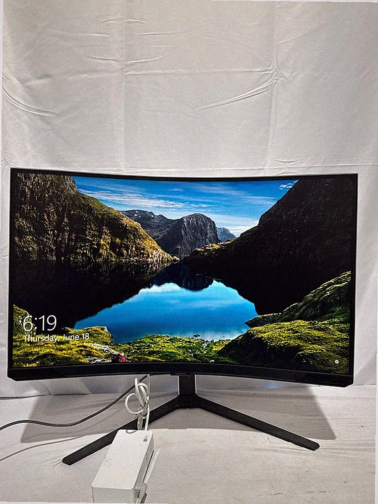 Samsung Odyssey Neo G8 Curved Gaming Monitor 32 in 4K 240Hz 1ms Black White