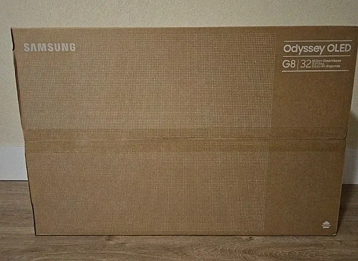 SAMSUNG Odyssey OLED G8 32" 4K 240Hz 0.03ms Gaming Monitor G80SD - NEW SEALED!