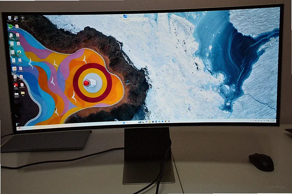 Samsung Odyssey OLED G8 34 in 3440 x 1440 Curved Monitor - LS34BG850SNXZA