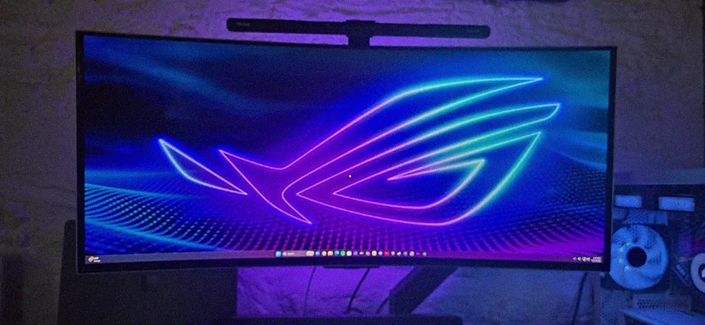Samsung Odyssey OLED G8 34 in 3440 x 1440 Monitor - LS34BG850SNXZA