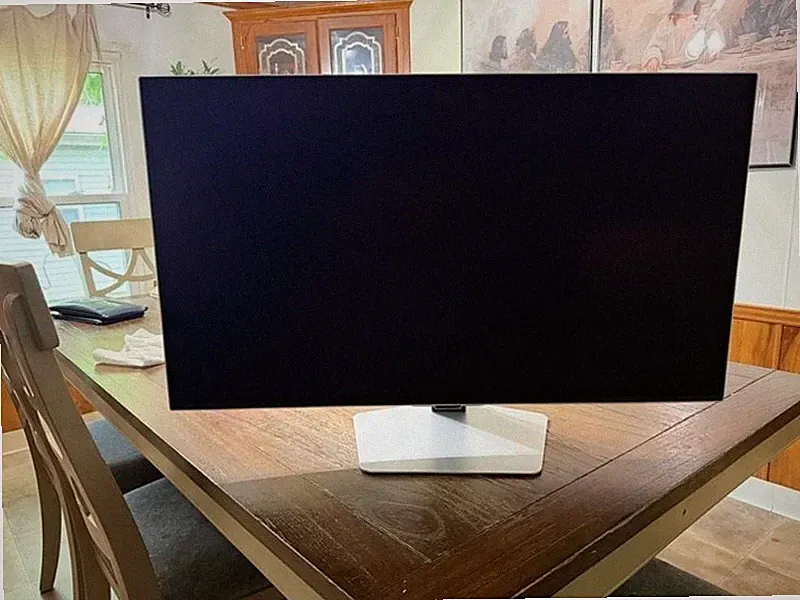 Samsung Odyssey OLED G8 S32FG810SN 32-Inch 4K UHD 240Hz Smart Gaming Monitor