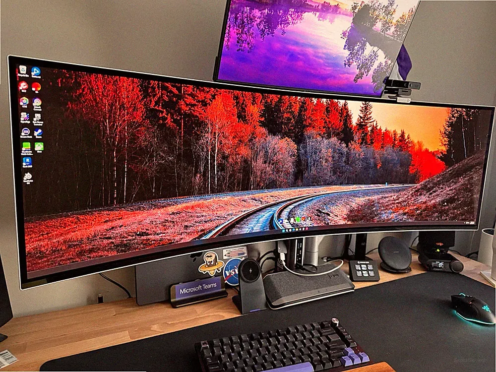 Samsung Odyssey OLED G9 49in Curved Gaming Monitor 5120x1440 240Hz S49CG932SN