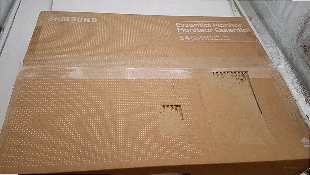 Samsung S24D402GAN 24 Inch Full HD 100 HZ Monitor - open box