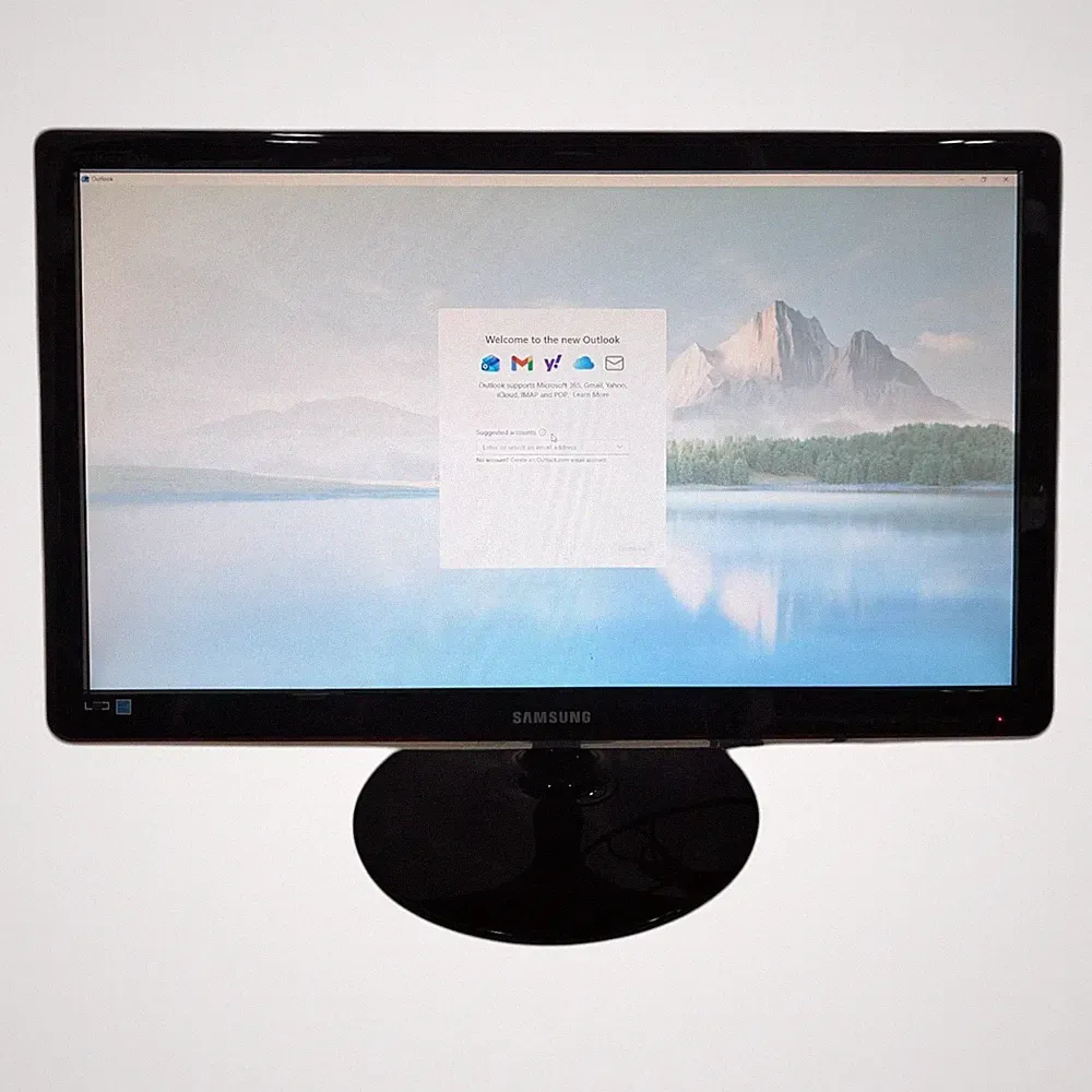 Samsung S27A350H 27.5inch Computer/Gaming Monitor, LCD, 60HZ, HDMI Grade-B