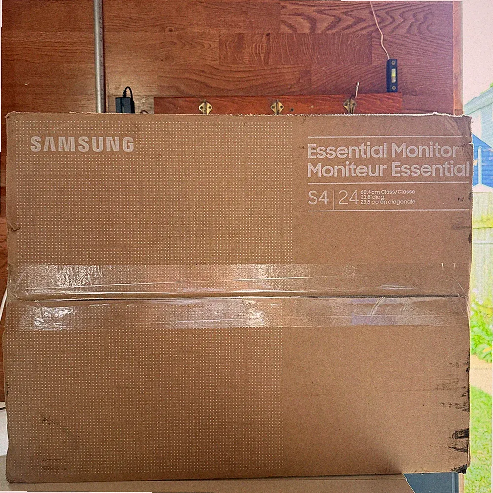 Samsung S40GD 24" Borderless 100Hz FHD IPS Business Monitor w/USB Hub LS24D402GA