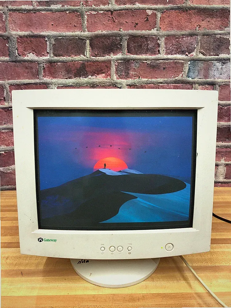 Samsung SyncMaster DP17L0 17" CRT VGA Computer Monitor Retro Gaming 1280 x 1024