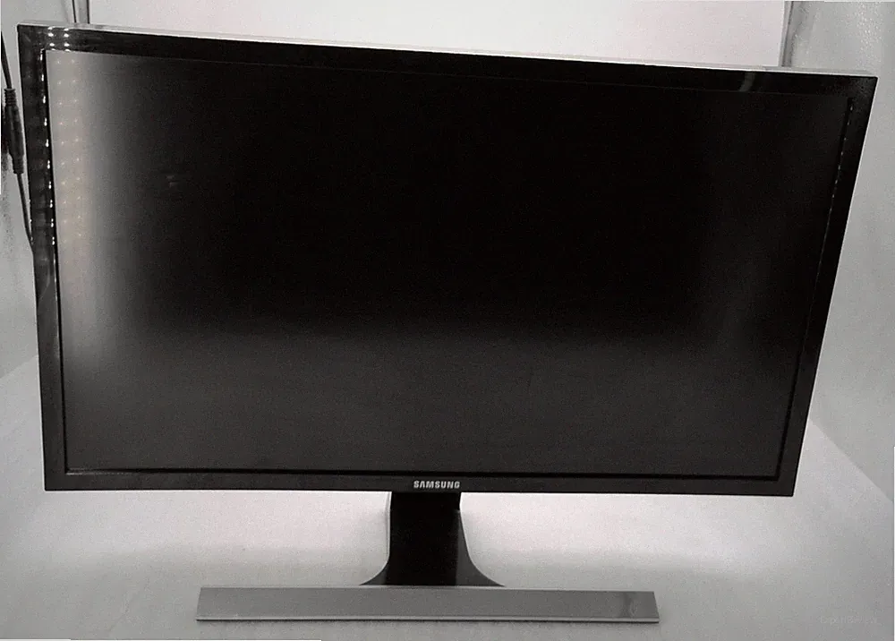 SAMSUNG U28E590D 28" 4K UHD LED-BACKLIT LCD MONITOR *NO ADAPTER