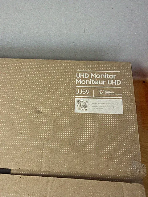 Samsung U32J590 31.5" LED LCD Display 4K U32J590UQN | New Open Box