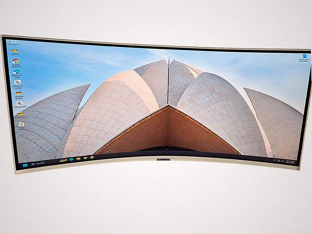 Samsung ViewFinity S65UA 34" Ultrawide QHD Curved Monitor Pre-Owned Tested