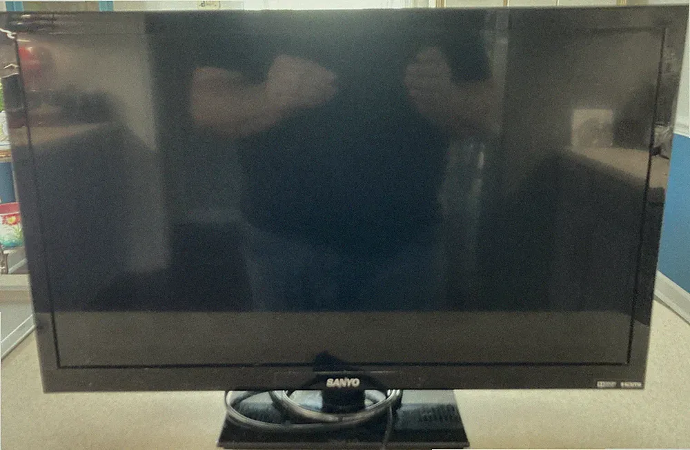 Sanyo FW24E05T 24" LCD LED TV PC Monitor Retro Gaming 1080P WORKS!