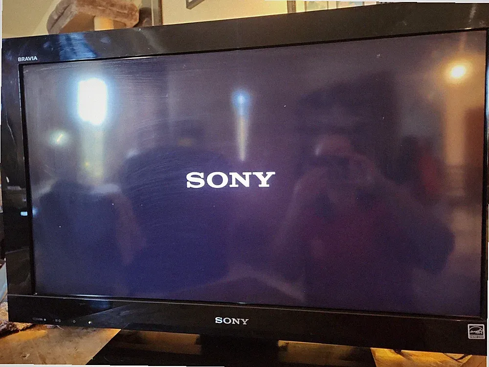 Sony Bravia KDL-32BX300 32 Inch LCD Retro Gaming Monitor. Used, Pristine