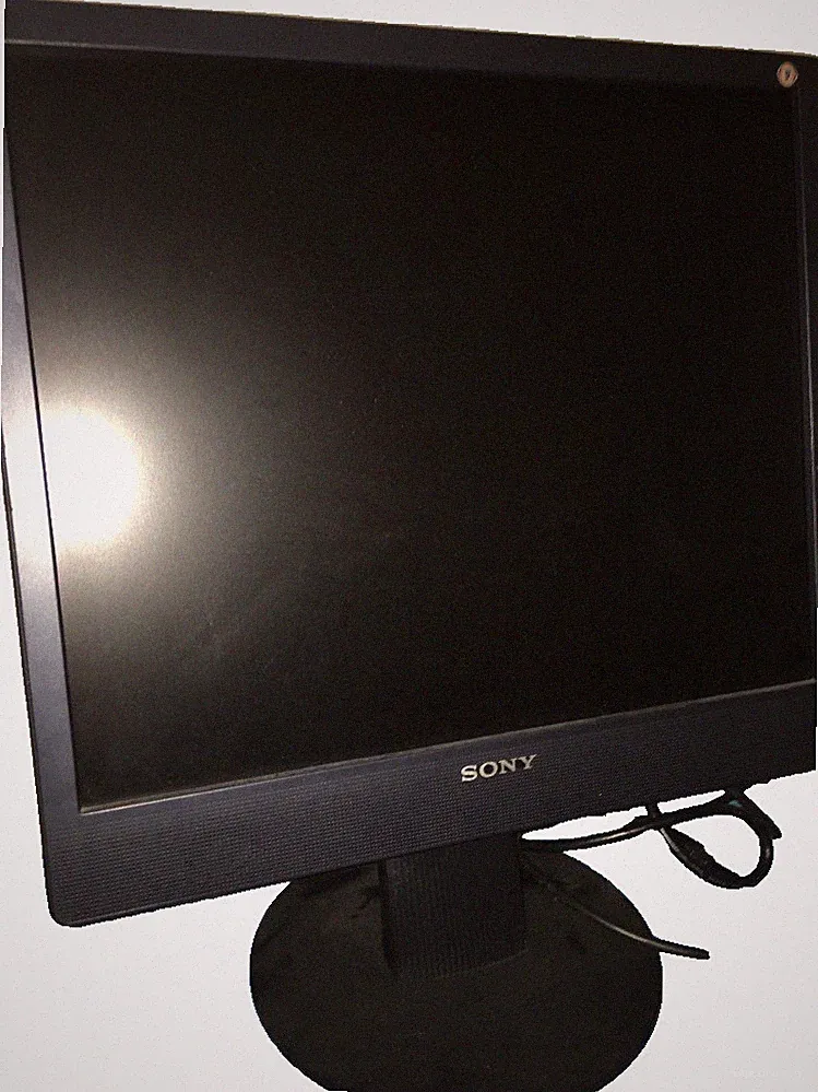 Sony Computer Monitor Display With Speaker And Headphone Input-Rare-SHIPS N 24 H